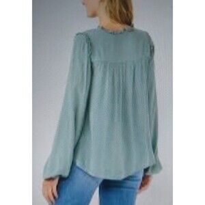 LC Lauren Conrad  New Top Women 0X, 18 Inch Of Armp To Armp, Sequin, Pretty